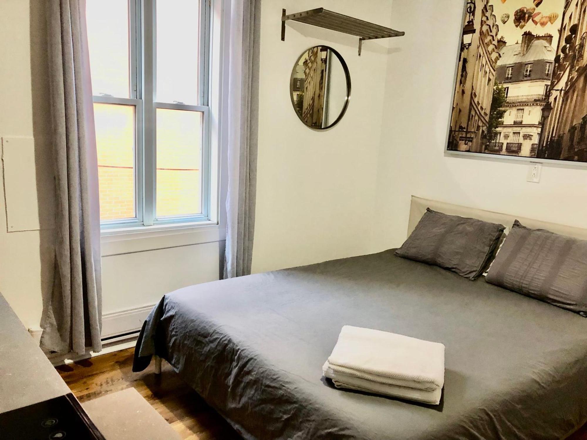 Chez Mont Royal Apartments! مونتريال المظهر الخارجي الصورة