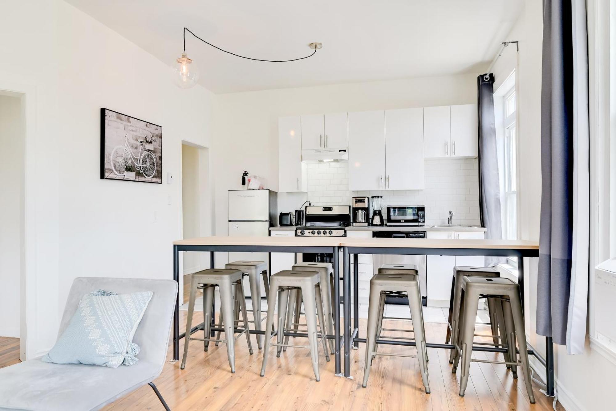 Chez Mont Royal Apartments! مونتريال المظهر الخارجي الصورة