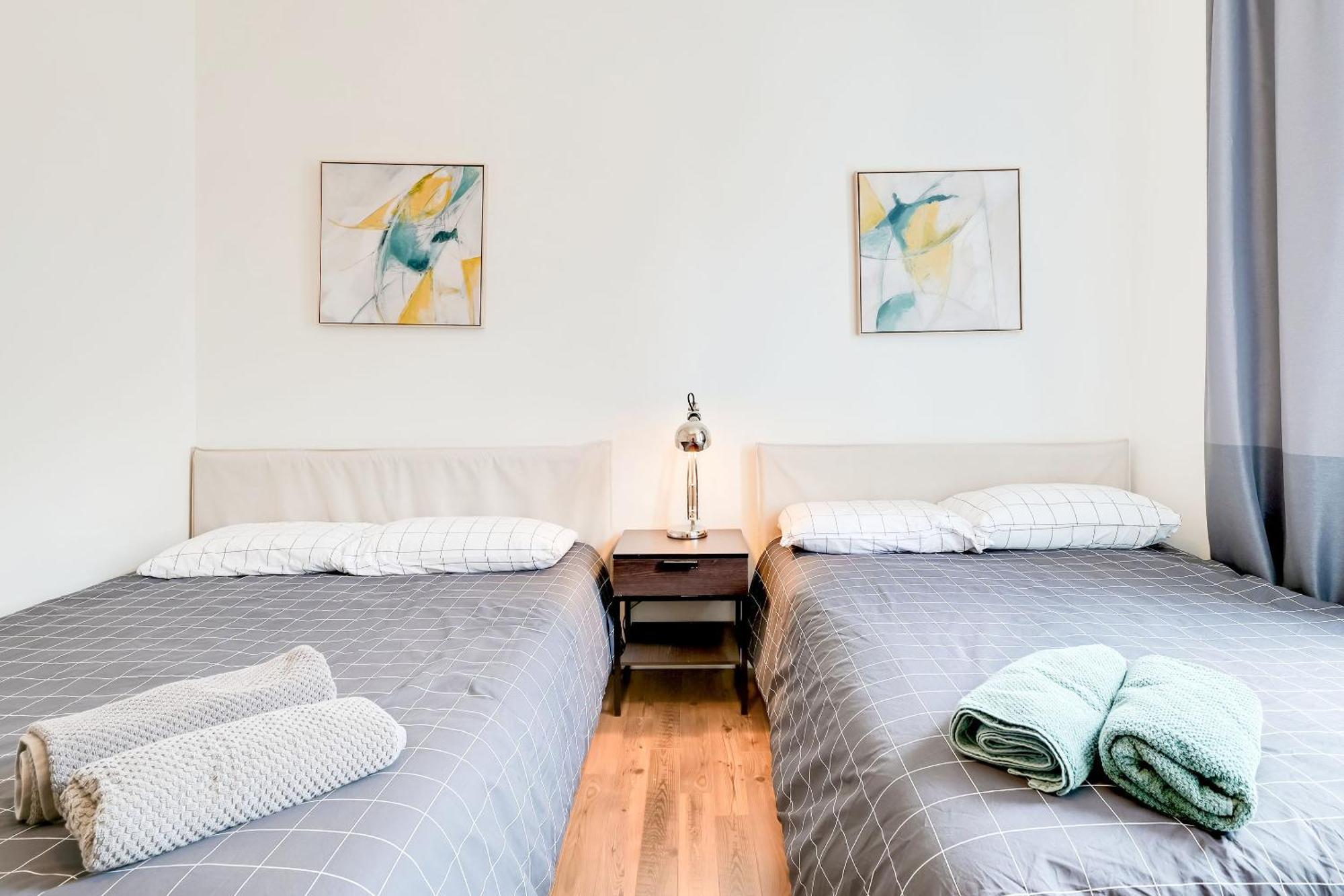 Chez Mont Royal Apartments! مونتريال المظهر الخارجي الصورة