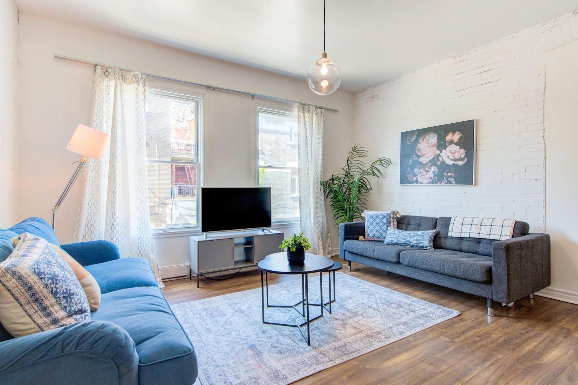 Chez Mont Royal Apartments! مونتريال المظهر الخارجي الصورة