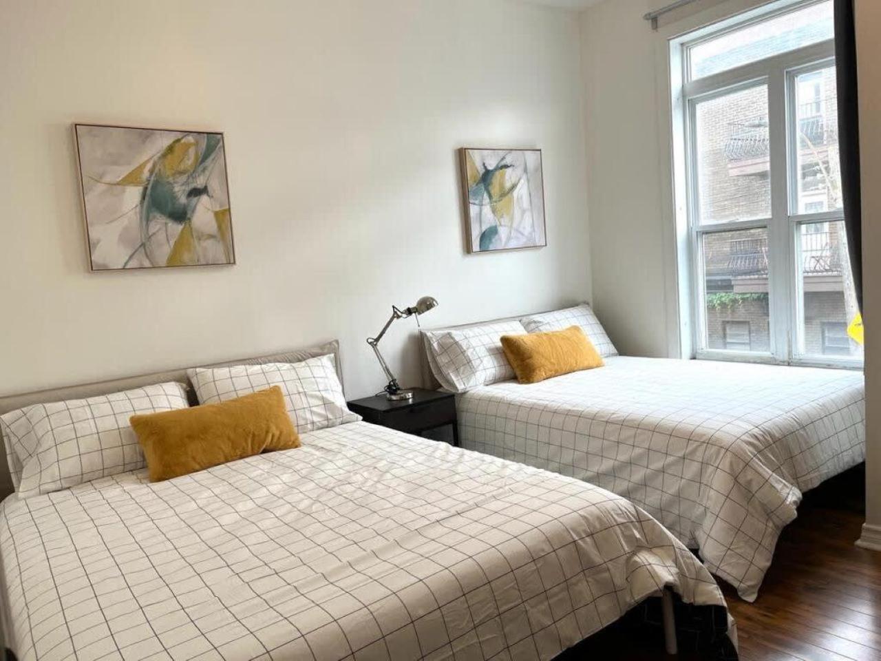 Chez Mont Royal Apartments! مونتريال المظهر الخارجي الصورة