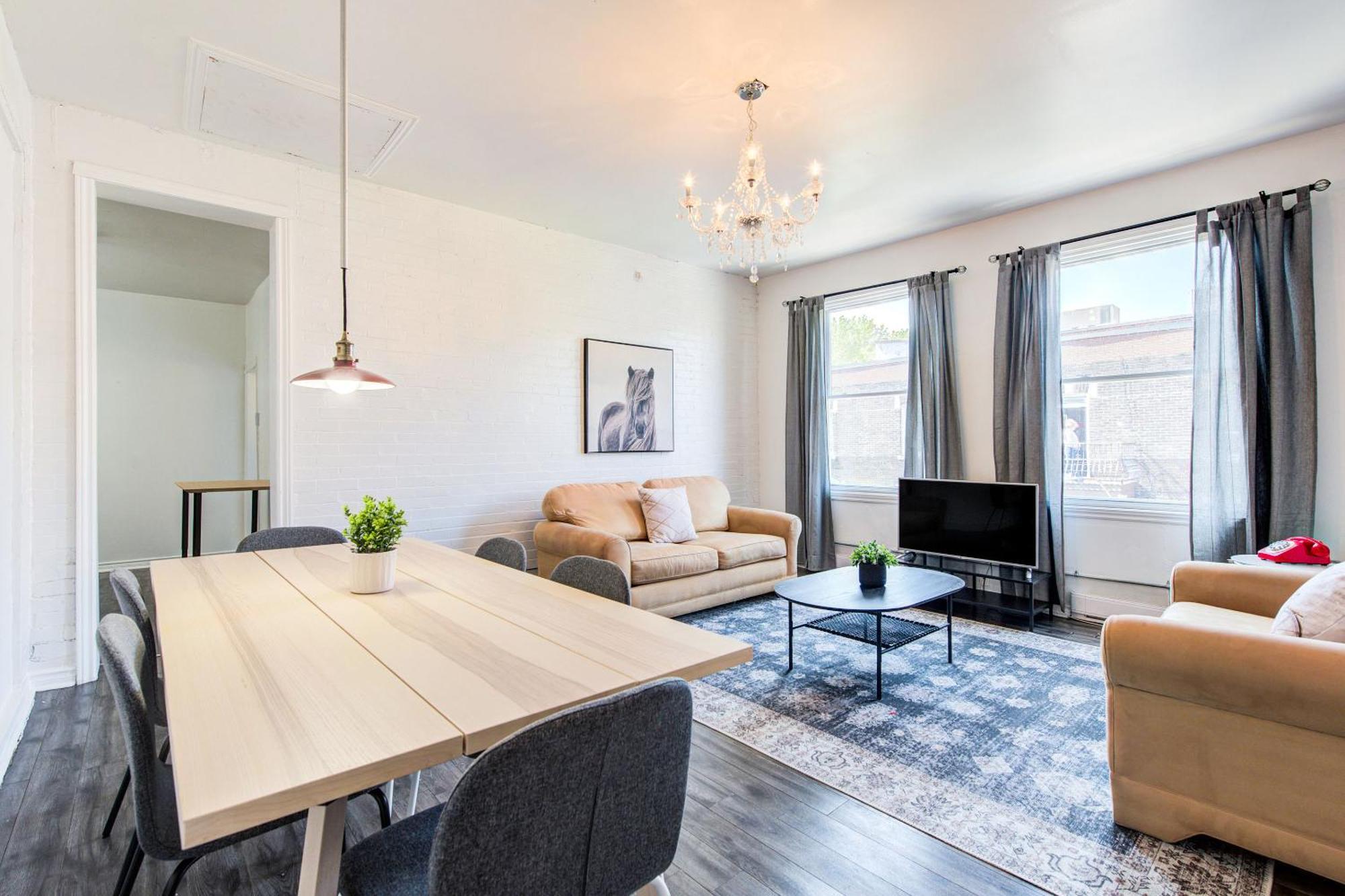 Chez Mont Royal Apartments! مونتريال المظهر الخارجي الصورة