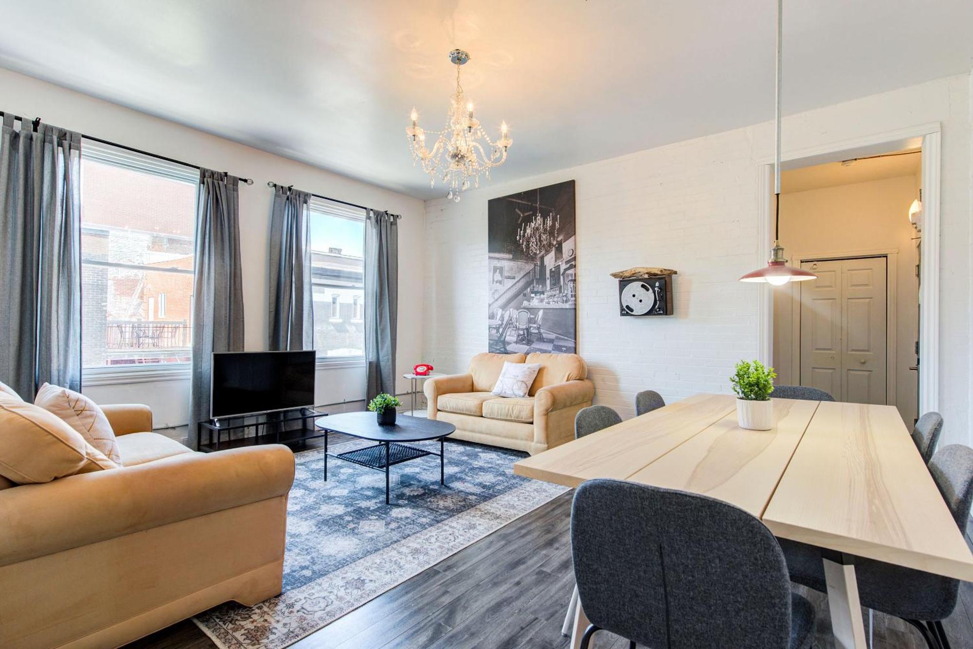 Chez Mont Royal Apartments! مونتريال المظهر الخارجي الصورة
