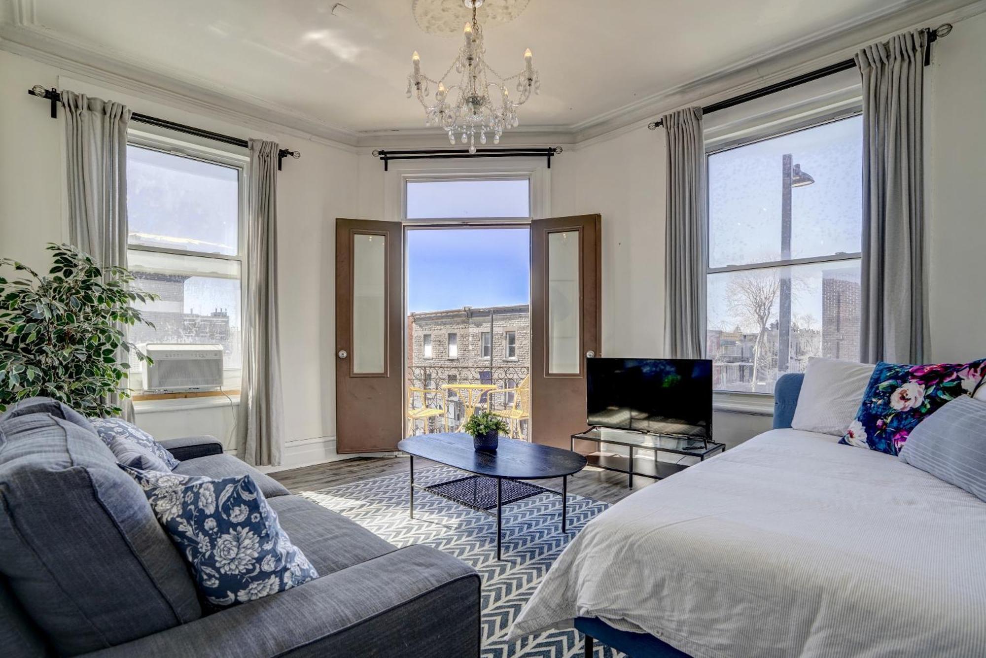 Chez Mont Royal Apartments! مونتريال المظهر الخارجي الصورة