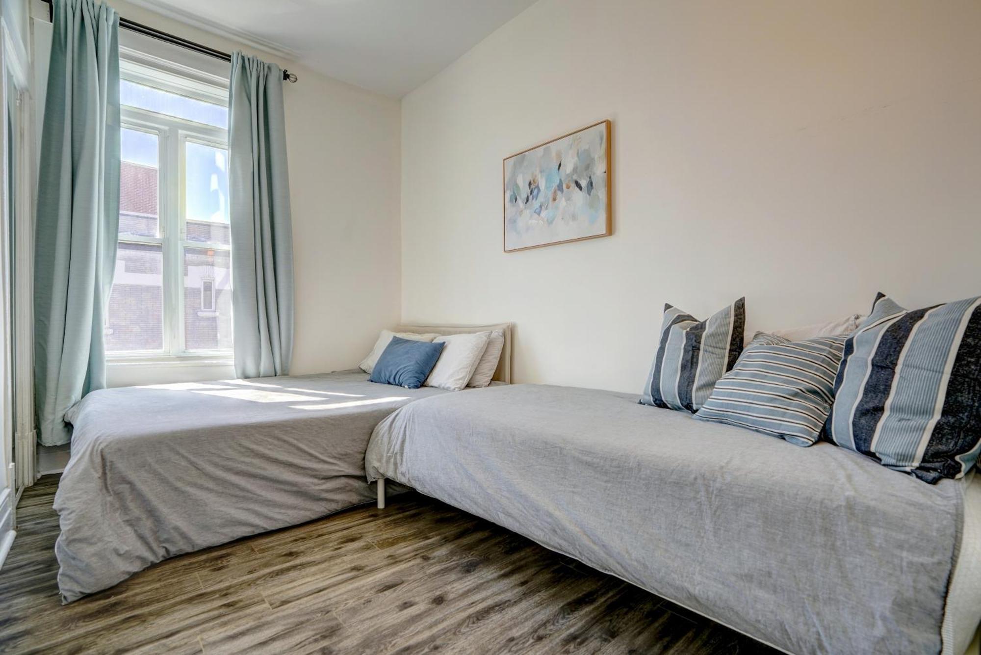 Chez Mont Royal Apartments! مونتريال المظهر الخارجي الصورة